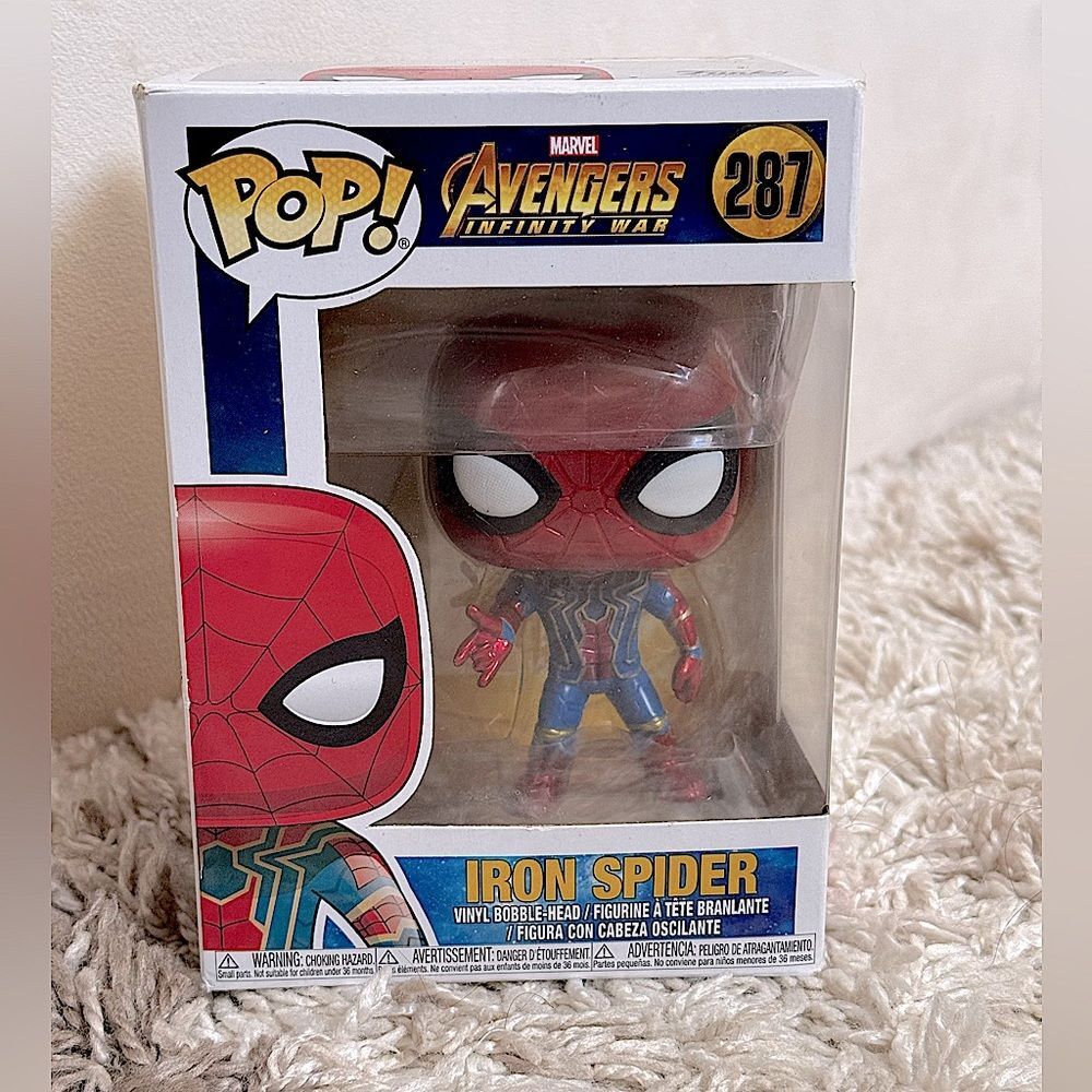 Funko Pop! Marvel Avengers Infinity War #287 Iron Spider w/ Protective Case